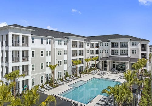 Madison Waterford Lakes property